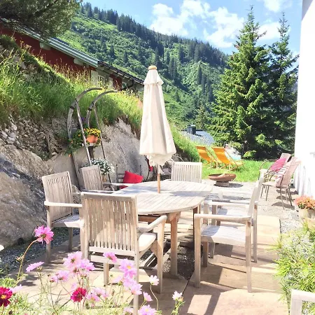 Haus 7 Otel Stuben am Arlberg