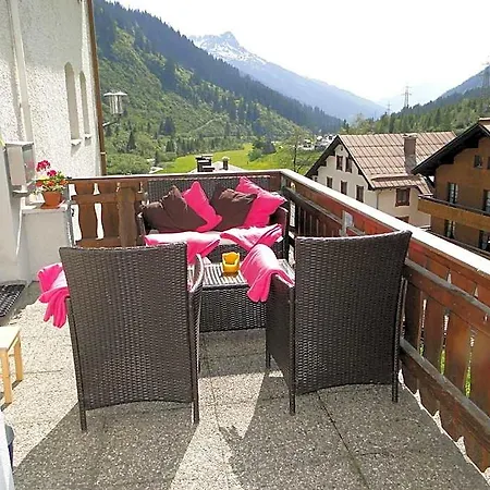 Haus 7