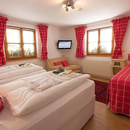 Haus 7 Hotel 3*
